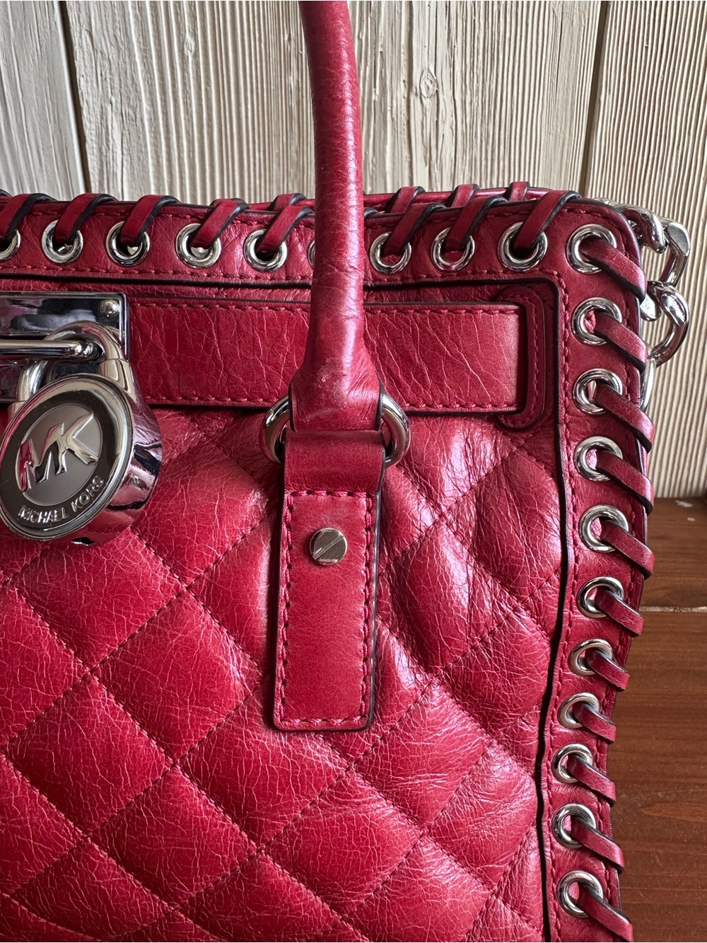 Michael Kors Crimson Quilted Hippie Grommet Satchel Bag w/ Lock & Key - Picture 6 of 15